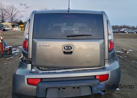 2010 Kia Soul + z USA, uszkodzony, nr VIN KNDJT2A22A7111357